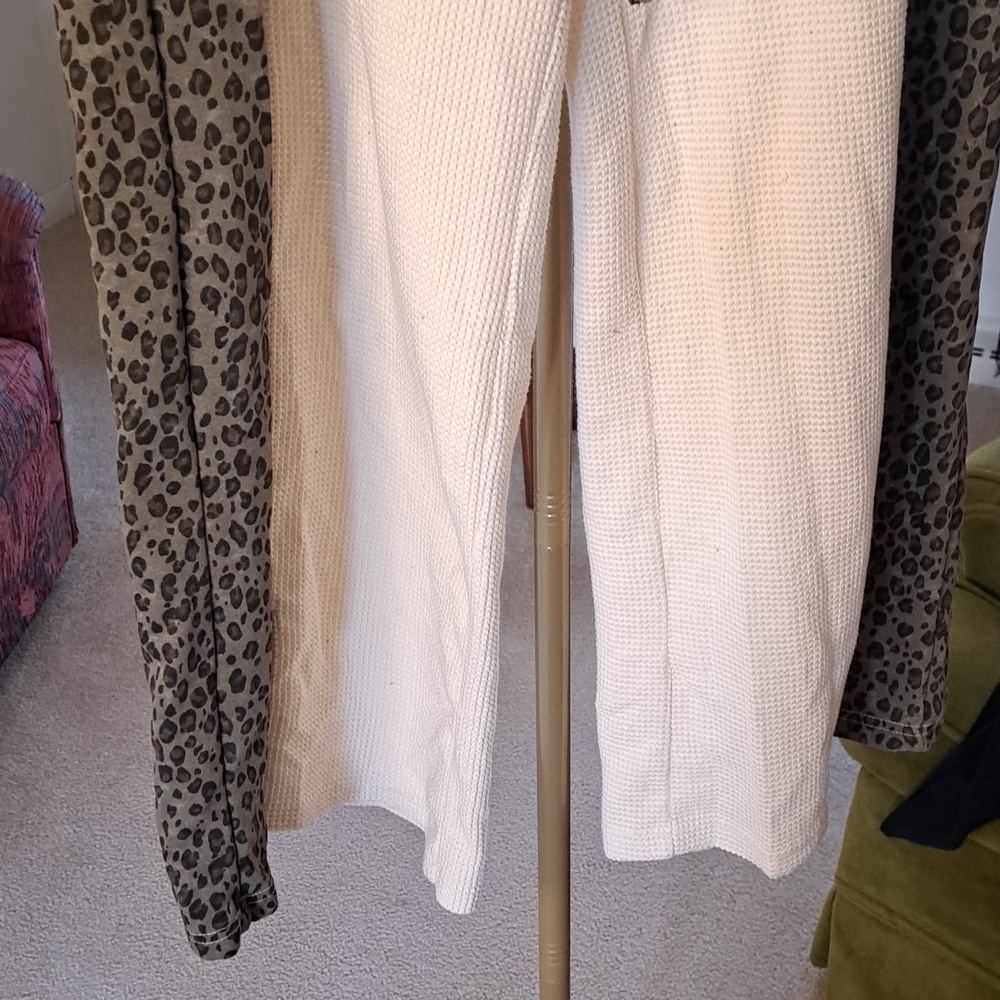 POL Two-Tone Leopard Trim Cream Lounge Pants Wide Leg Inseam 28.5 - Picture 4 of 9